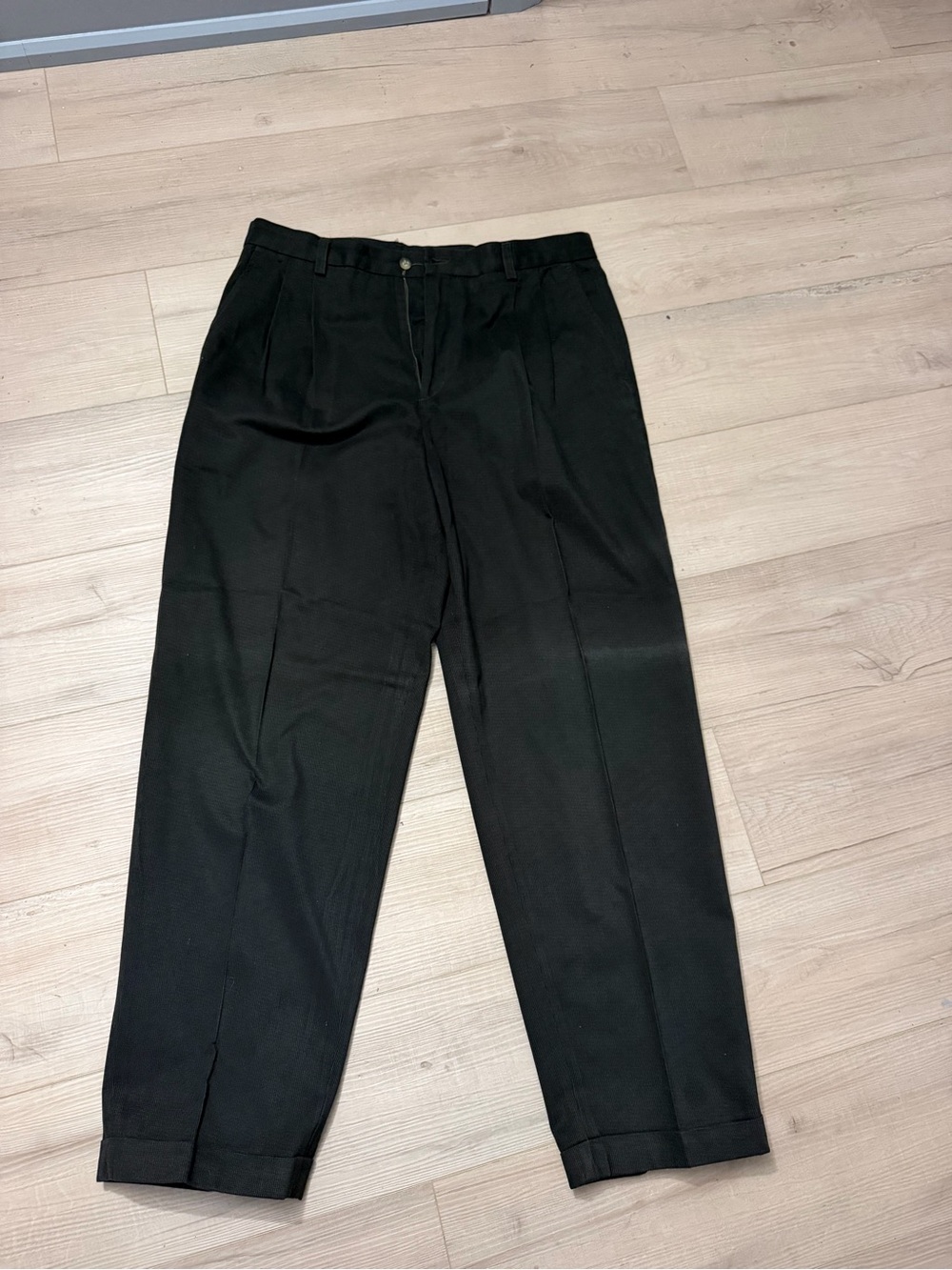Claiborne Classic Black Pleated Men’s Trousers